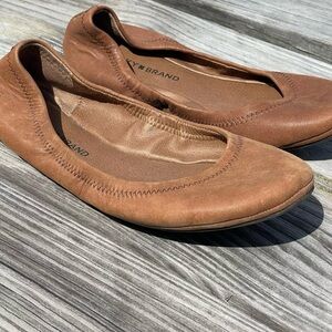 Lucky Brand Emmie Scrunch Ballet Flats 8 M Tan Brown Leather Cushioned